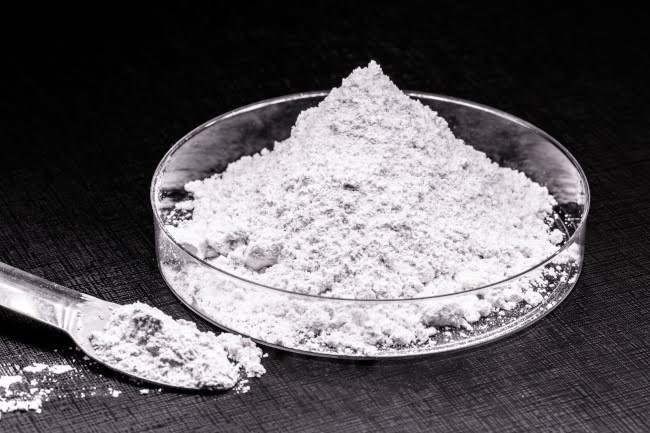 Mineral powder raw material